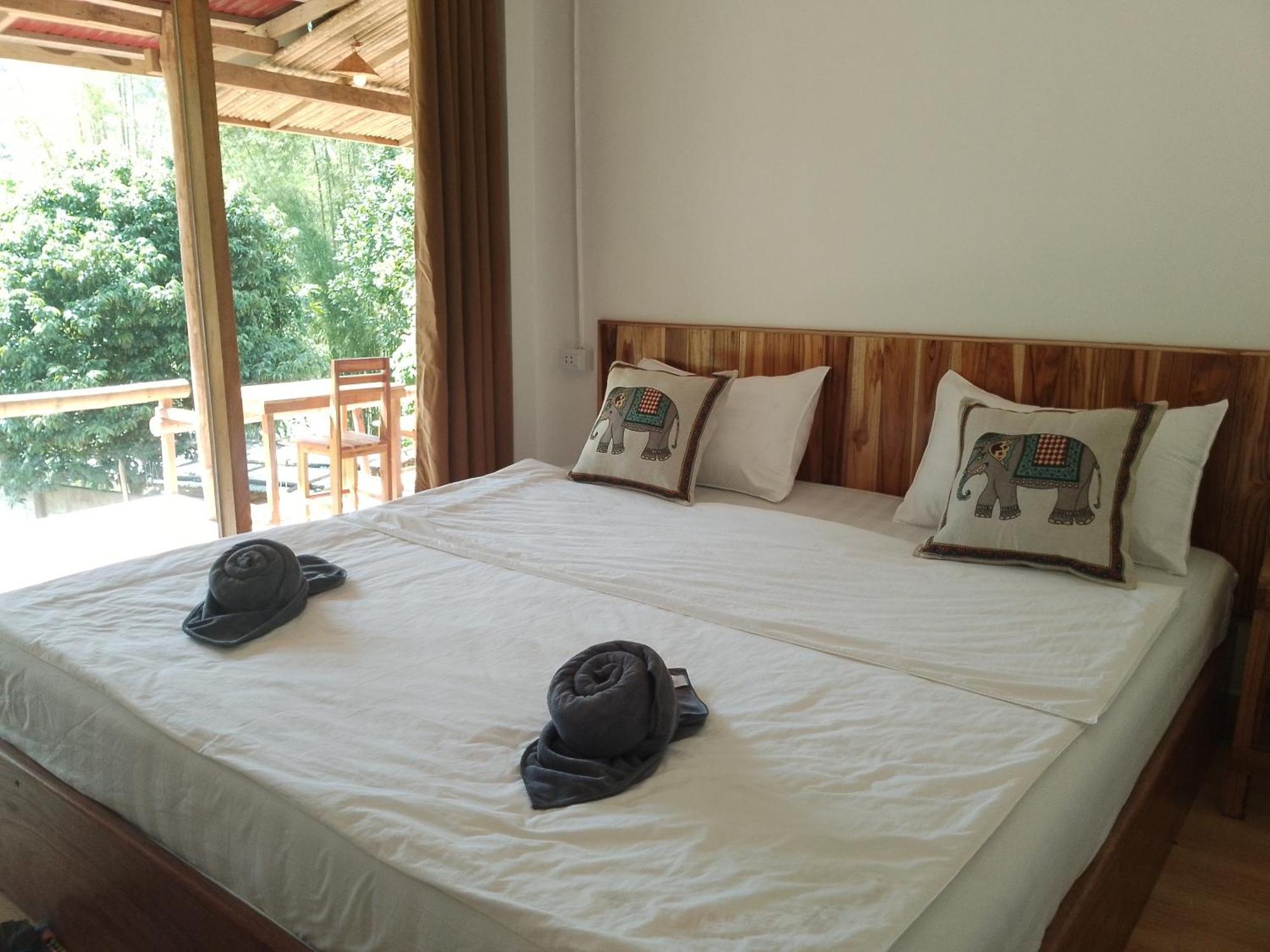 Meexok Guesthouse Нонгкио Экстерьер фото