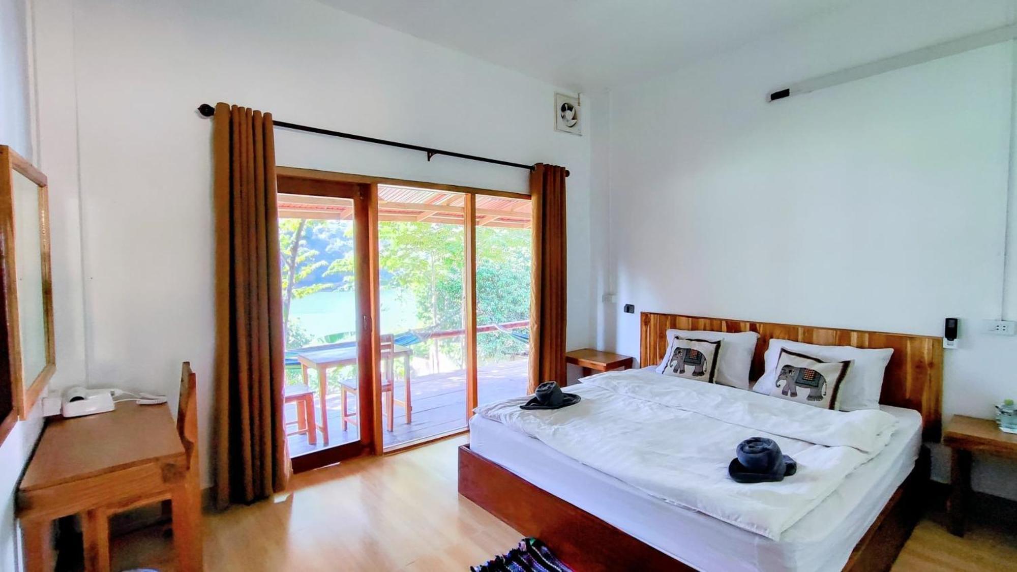 Meexok Guesthouse Нонгкио Экстерьер фото